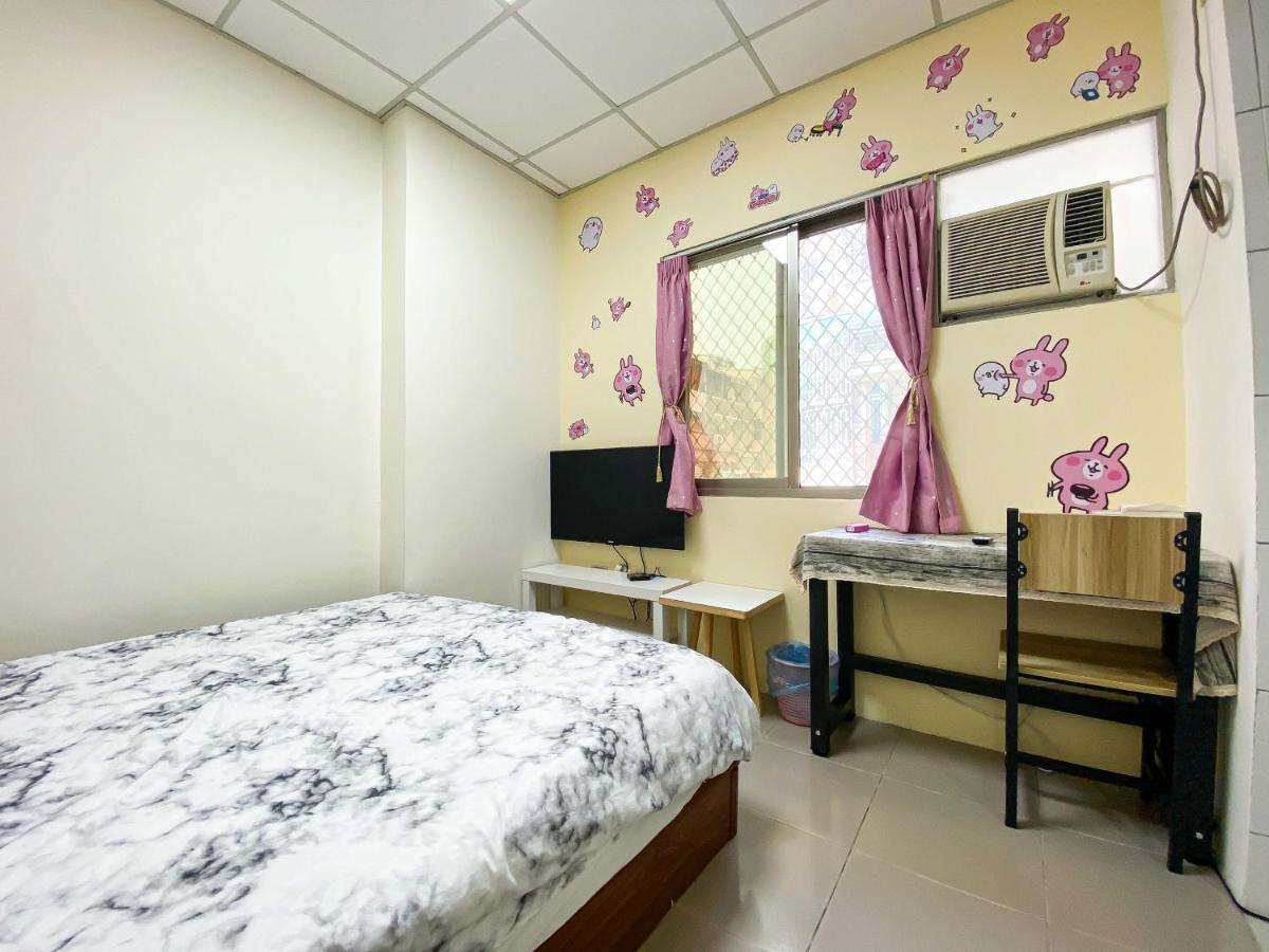 Tainan Da Ren Ju Apartment Luaran gambar